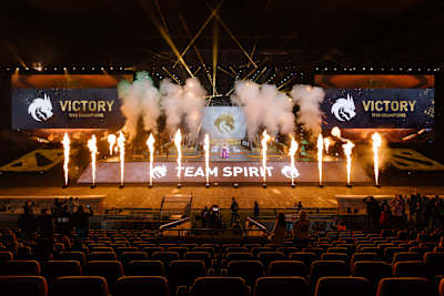 Арена Națională чувствует команду Team Spirit на The International 10