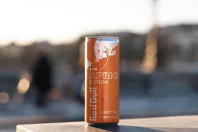 Med smag af abrikos og jordbær