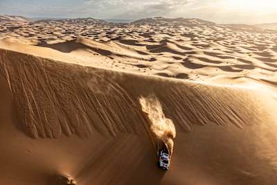 Nasser Al-Attiyah in Mathieu Baumel med pripravami za Dakar 2023