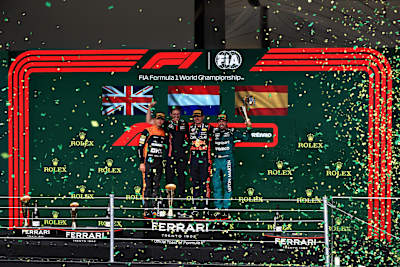 Verstappen, Norris i Alonso na podium GP Sao Paulo 2023