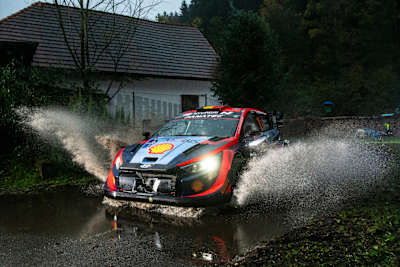 Thierry Neuville in azione nel Rally Europa Centrale 2023