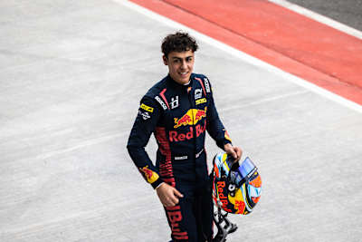 Le pilote britannique de Formule 4 Arvid Lindblad s’est progressivement imposé comme une valeur sûre de la Red Bull Junior Team.