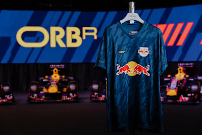Oracle Red Bull Racing take over Bragantino jersey
