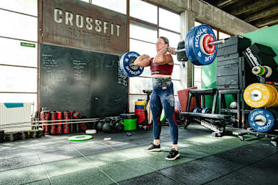 A súlyemelés is a CrossFit eleme