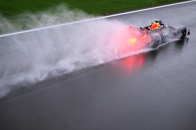 Speeding away in the RB20.