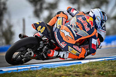 Milan Pawelec w akcji w Jerez de la Frontera