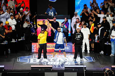 Momento en el que Nazo da a conocer el nuevo campeón de red Bull Batalla 2024