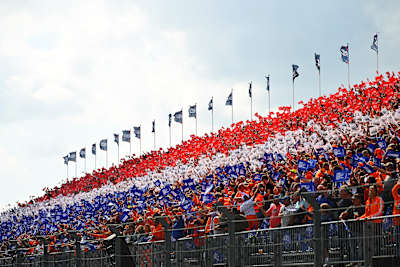 Max Verstappen'in 200'üncü yarışında, Hollanda'da harika bir atmosfer vardı