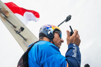 Frederic Fugen Jumping Off the Tallest Building in the Southern Hemisphere