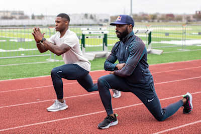 Парная тренировка, растяжка бедра