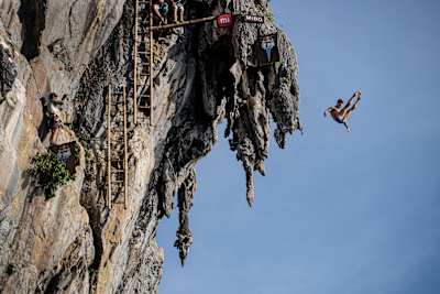 Romania's Constantin Popovici showcases his daring dive from a 27.5-metre cliff at Lagen Island during Red Bull Cliff Diving World Series 2025 in El Nido, Philippines
