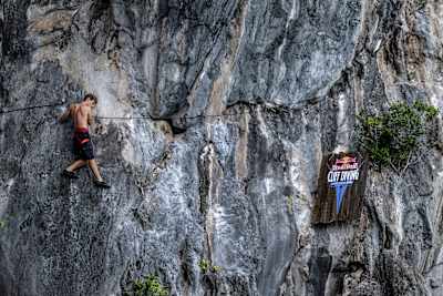Andrea Barnaba reaches new heights at Lagen Island, El Nido, during Red Bull Cliff Diving World Series 2025