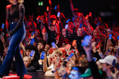 Crowd voting at Red Bull Dance Your Style 