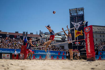 Захватний матч на Red Bull Beach Arena у Відні, Австрія.