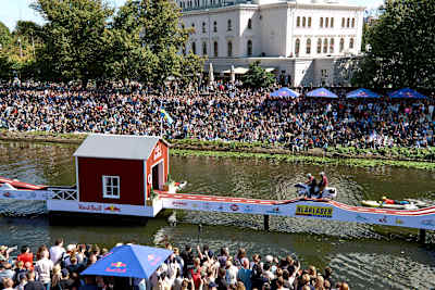 Deltagare på Red Bull Tandemkampen vid Kungstorget i Göteborg den 23e augusti 2025