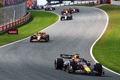 Verstappen won al 3 races op Zandvoort