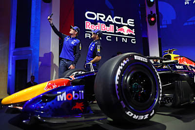 Das Fahrzeugdesign von Oracle Red Bull Racing wurde am 15. Januar 2026 auf der Bühne in Detroit, Michigan, während der Saisoneröffnung von Red Bull Racing im Michigan Central Station enthüllt.