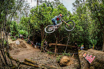 Laurie Greenland takes to the air at Red Bull Hardline in Maydena