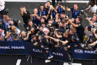 Pierwsza wygrana Oracle Red Bulll Racing z własną jednostką napędową