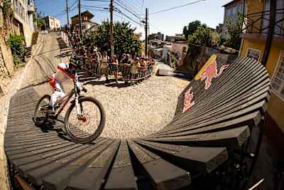 Sebastián Holguín en Red Bull Valparaíso Cerro Abajo 2026