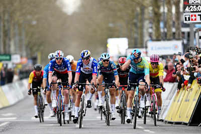 Laurence Pithie takes second place on Stage 2 of Paris-Nice