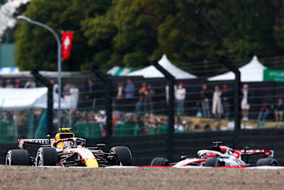 Japonya F1 Grand Prix'sinde, (30) numaralı Visa Cash App Racing Bulls VCARB 03 RB Ford'u süren Yeni Zelandalı Liam Lawson