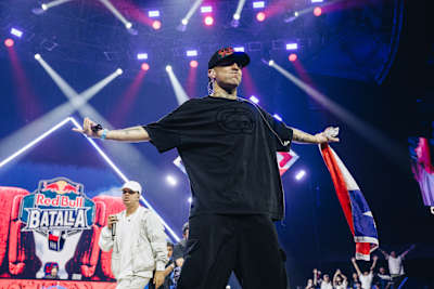 Teorema and Androide compete on stage during Red Bull Batalla World Final