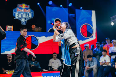 Sophia en la Final Nacional de Red Bull Batalla
