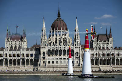 Besenyei Péter a Red Bull Air Race-en