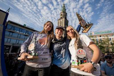 Pierwsze podium kobiet w historii Red Bull District Ride