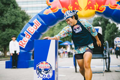 Red Bull 人力車