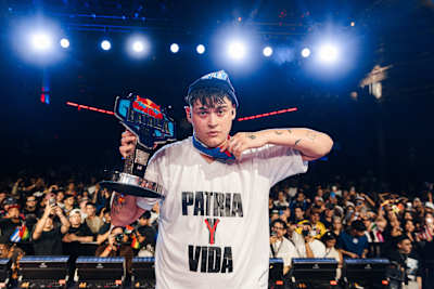 Reverse el primer tricampeón en la historia de Red Bull Batalla EE. UU. 