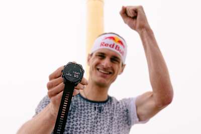 Anton Palzer knackt einen Rekord: Von München bis auf den Gipfel der Zugspitze braucht der Ausnahmeathlet nur 4:43:46. Es ist die FKT - die fastest known time. 