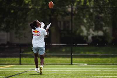 Many analysts see Jeremiah Smith as a future NFL star