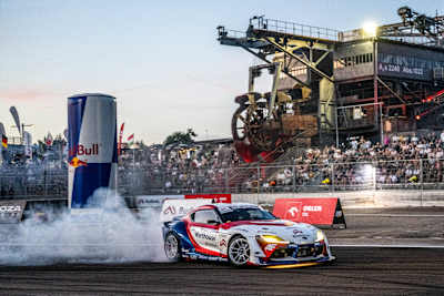 Piotr Więcek liderem Drift Masters przed ostatnią rundą!