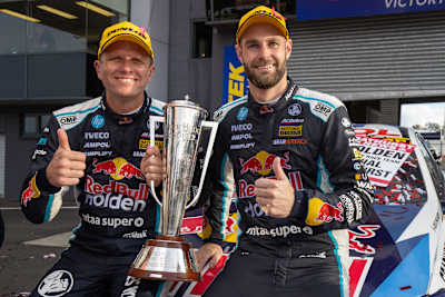 Shane van Gisbergen conquers Mount Panorama and second championship in 2020