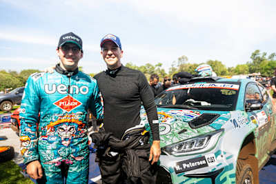 National hero Diego Dominguez with President Santiago Peña