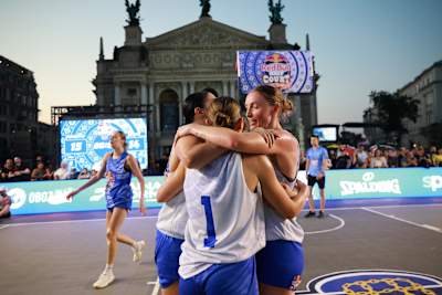 Жіночий фінал Red Bull Half Court Україна 2026 завершився з рахунком 15:14