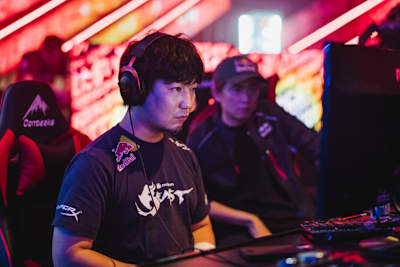 Daigo Umehara and Bonchan compete in the Red Bull 5G 2022 Finals in Fukuoka, Japan on September 3, 2022.