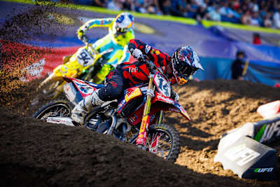 Fast cornering often decides the outcome of a race