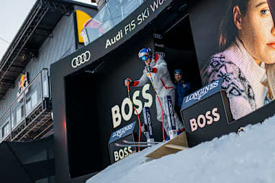 Marco Odermatt se prépare à Kitzbühel, en Autriche, le 21 janvier 2026, à l’occasion des Courses du Hahnenkamm.