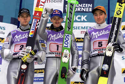 Ahonen, Małysz, Wasiljew - podium Turnieju Czterech Skoczni z Innsbrucka 2001