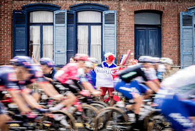 Red Bricks and the Bleu, Blanc, Rouge