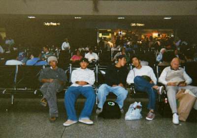 1993年。アメリカ滞在時、その後OWNクルーに繋がる一コマ。帰国前のLAX空港にて 1993年。アメリカ滞在時、その後OWNクルーに繋がる一コマ。帰国前のLAX空港にて