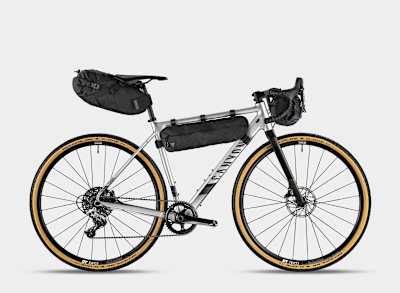 La nuova gravel di Canyon con telaio in alluminio, perfetta per le avventure in bici.