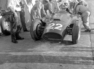 Juan Manuel Fangio won the F1 title after borrowing his team-mate's car
