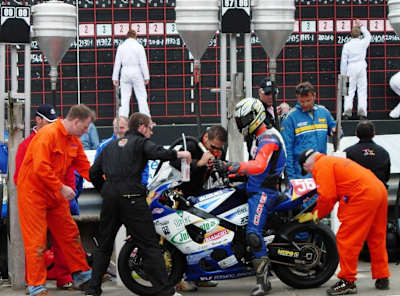 Bonny al pit stop durante la Superbike del 2005