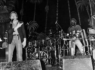 Paris, 1979: Gainsbourg com orquestra no Palace