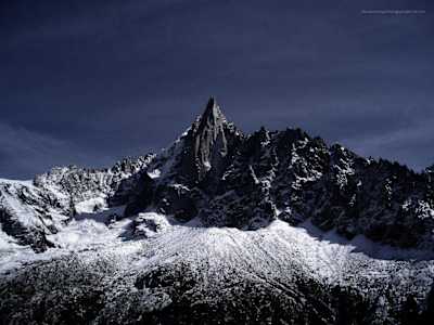 Spitzensache: Aiguille du Dur im Mont-Blanc-Massiv