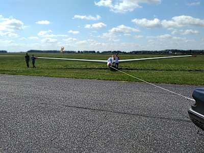 Każdy ma coś do roboty - nawet przy holowaniu